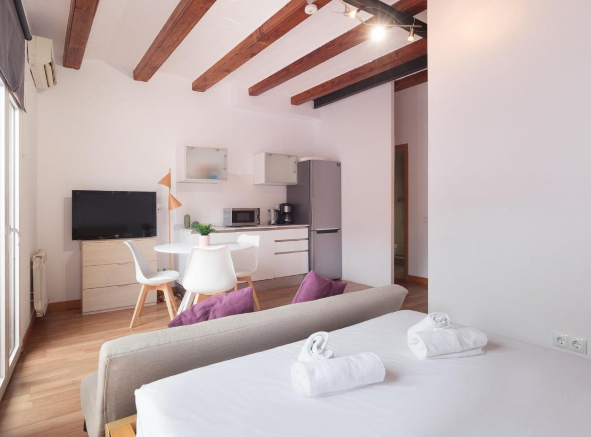 Spacious Doubleroom At Sants Appartement Barcelone